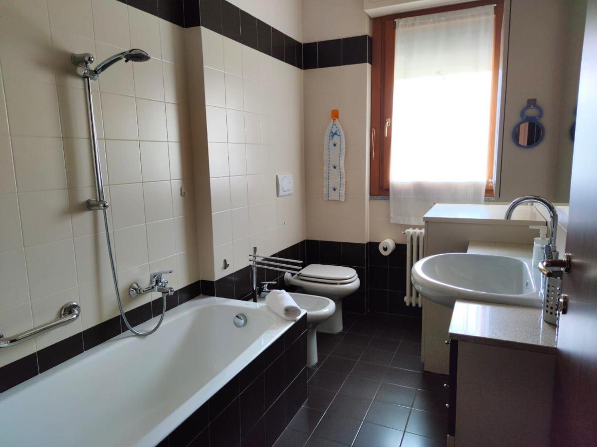 Appartamento Magnolia - Immobili E Soluzioni Rent Bergamo Luaran gambar